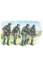 Plastic kit figures  MB3513