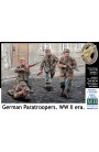 Plastic kit figures  MB35145